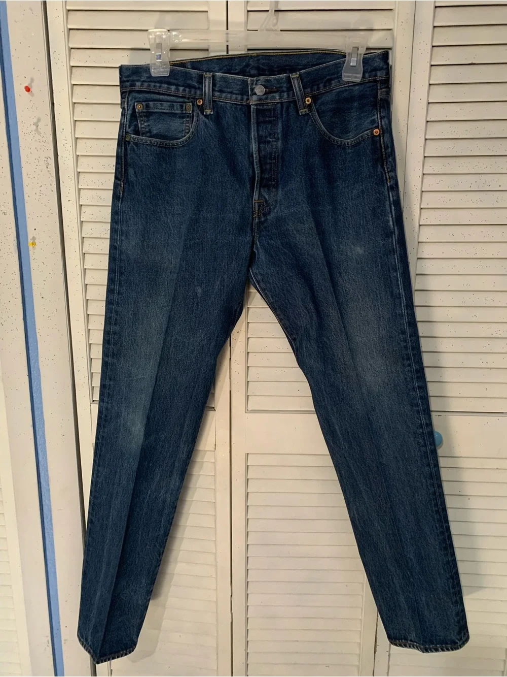 Levi’s 501 Button Fly Straight Leg Jeans 33 x 32